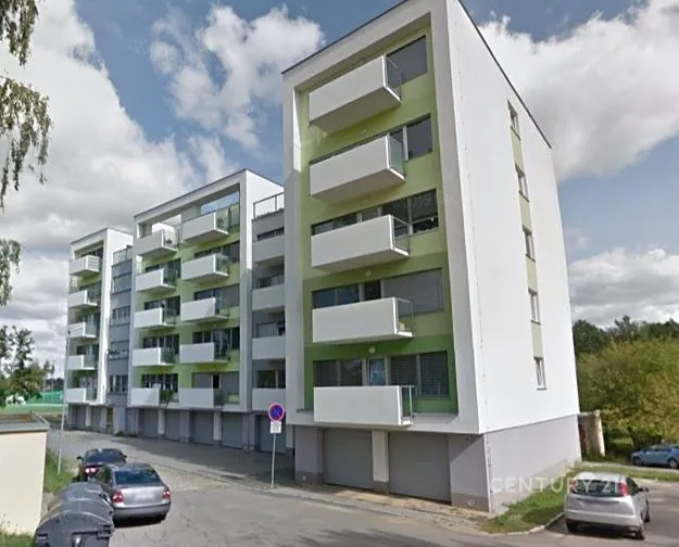 Pronájem garáže 17 m²